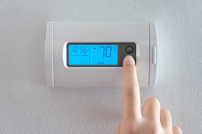 Heating system thermostat service