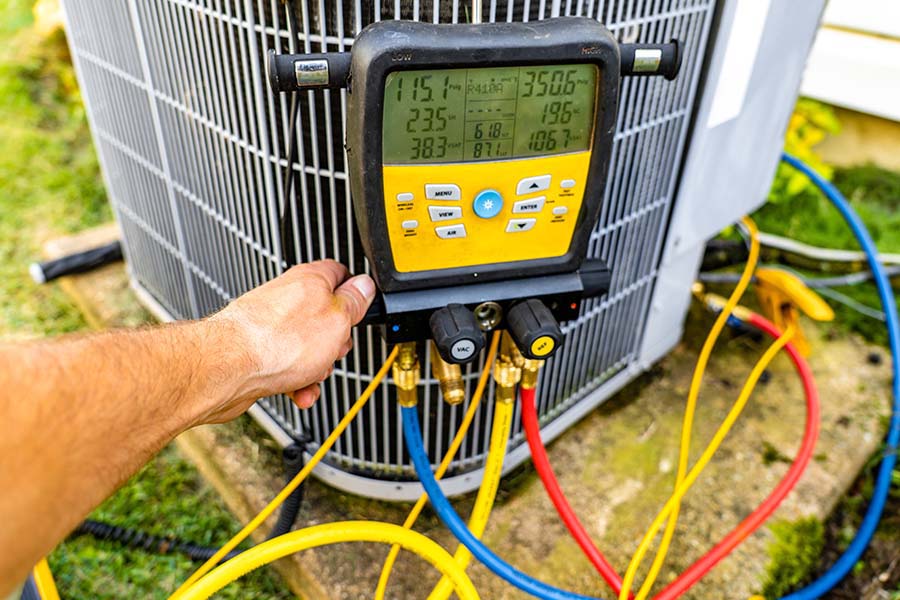 AC maintenance with diagnostic tools